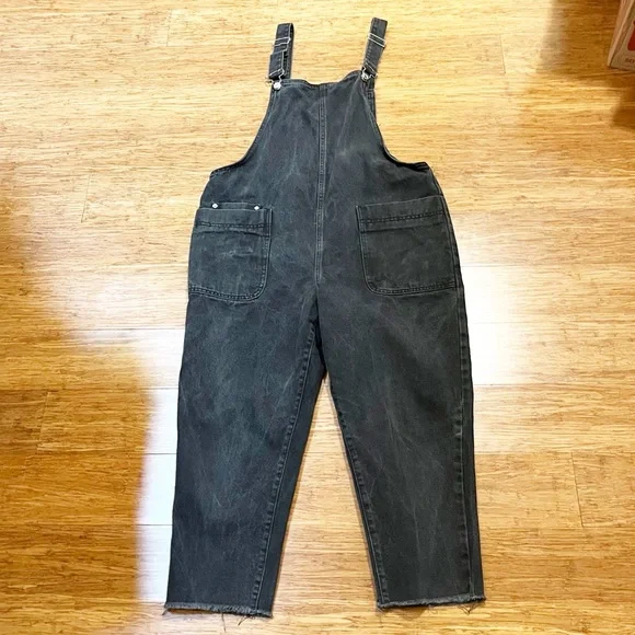 Zara Charcoal Black Denim Overalls w/ adjustable straps and pockets. Size Large - Picture 4 of 14
